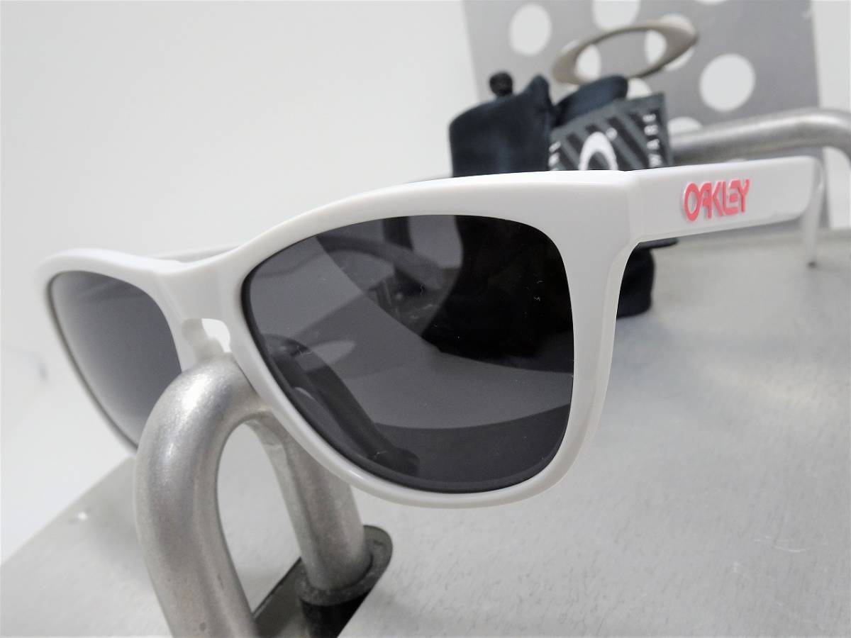 偏光 FROGSKINS オークリー フロッグスキン OAKLEY サングラス アイウェア ゴルフ バイク スノボ ボード　wh_画像1