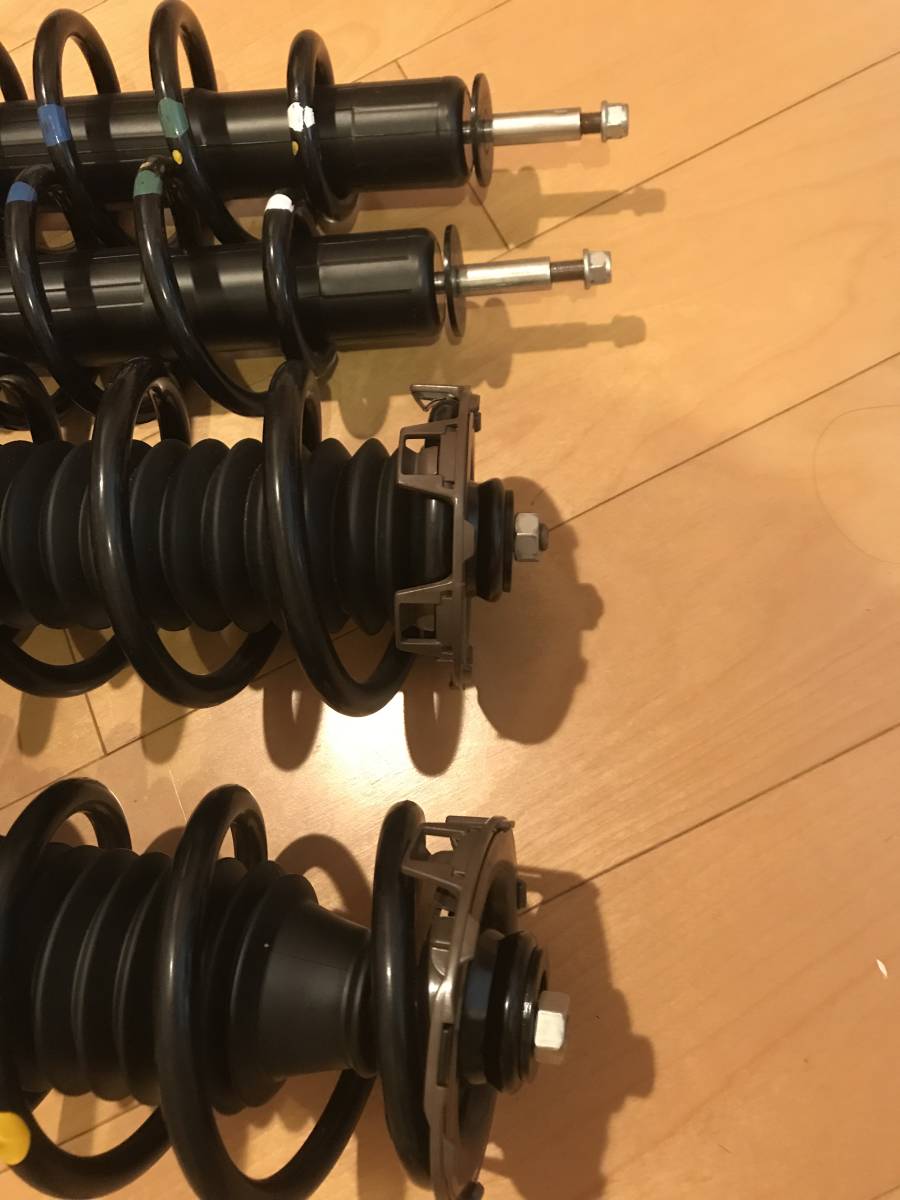Fried GB 3 Pure Suspension Complete 原文:フリード GB3 純正 サスベンション 一式 　