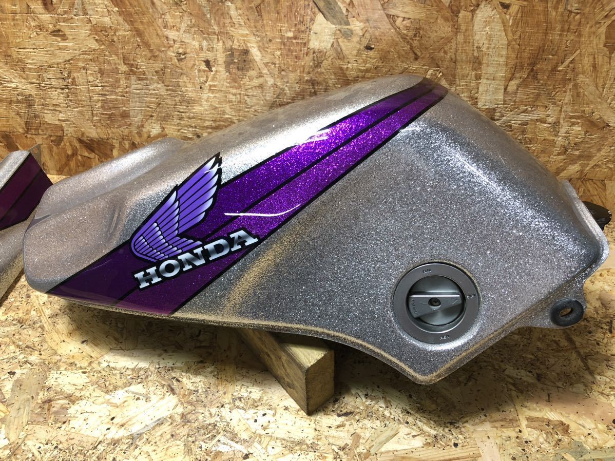 C00#141 CBR400F 外装セット タンク アルフィン テールカウル C00#141 CBR400F 外装セット タンク アルフィン テールカウル