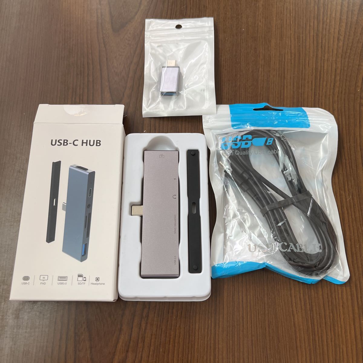 507a1424☆ Colorii iPad Pro 6in1 USB-C Hub【4K HDMI/microSD ・ SD カードリーダー/USB-A / 3.5mm イヤホンジャック_画像1
