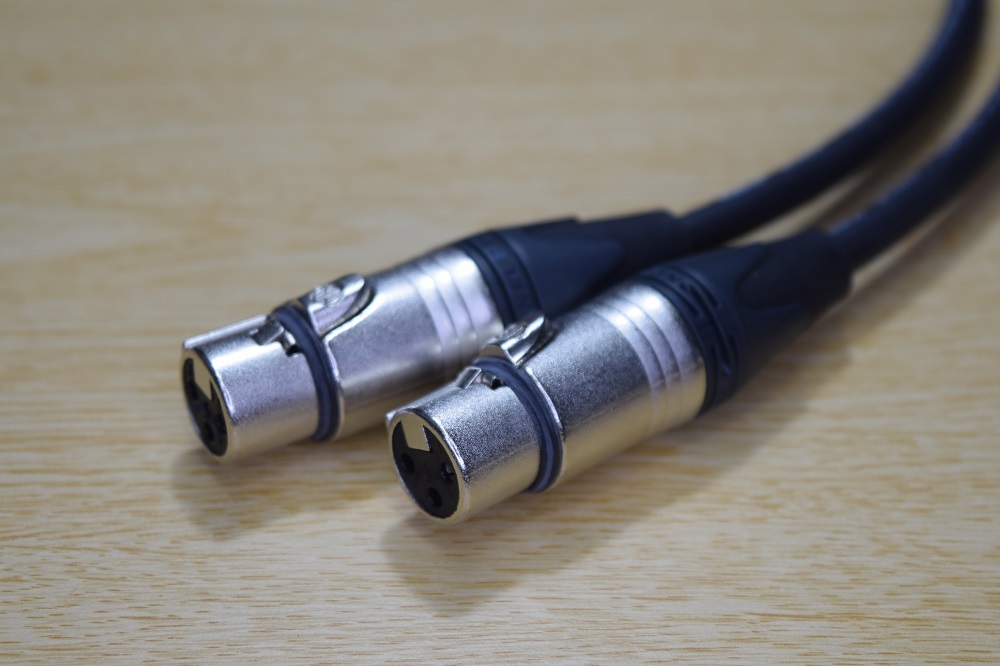 □□ KLOTZ MC5000＋XLR plug オス-メス（NC3FMXX）/0.50m×2本_画像4