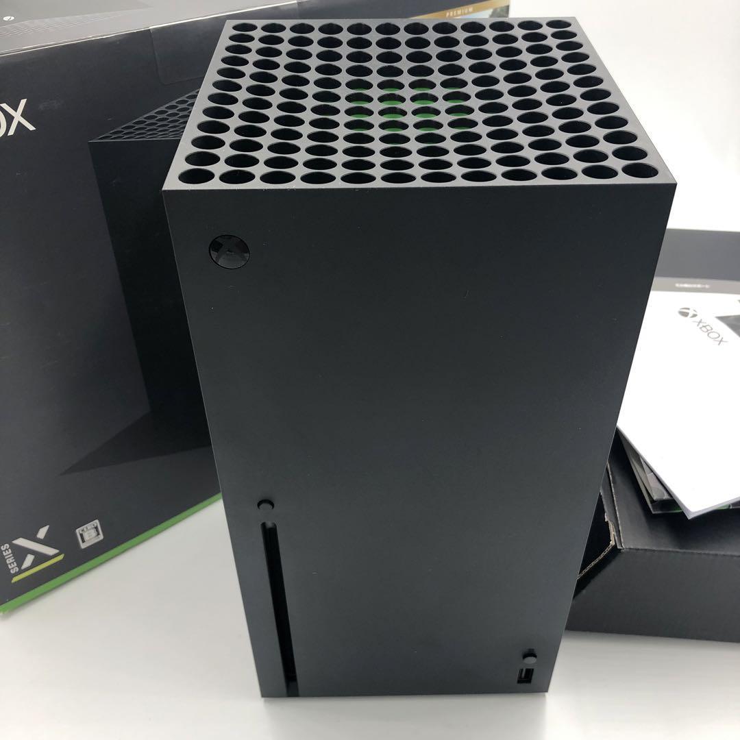 Xbox Series X RRT-00066本体エックスボックス　ゲーム機器　【AC026】のサムネイル