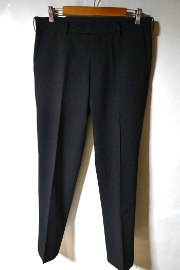 新品 UNIQLO ユニクロ 感動パンツ 85×76 2WAYストレッチ ウール 新品 UNIQLO ユニクロ 感動パンツ 85×76 2WAYストレッチ ウール