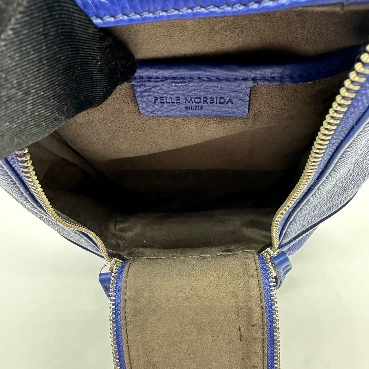 1円《未使用に近い》PELLE MORBIDA ペッレモルビダ 縦型ショルダー