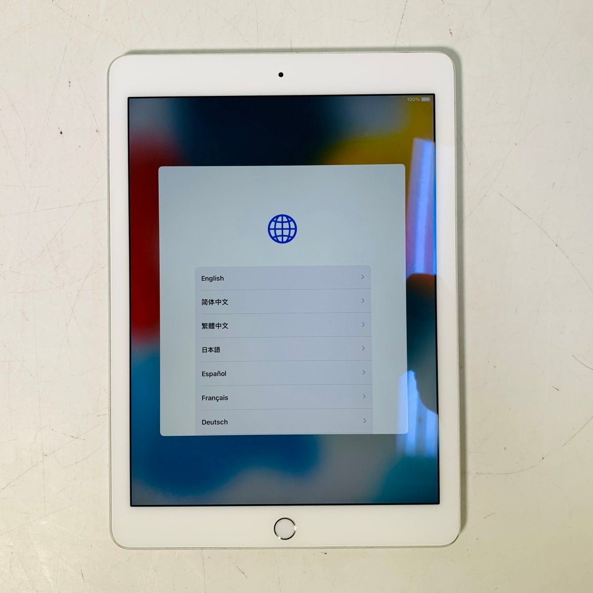 新品 】 iPad Air 2 Wi-Fiモデル 64GB シルバー MGKM2J/A iPad本体