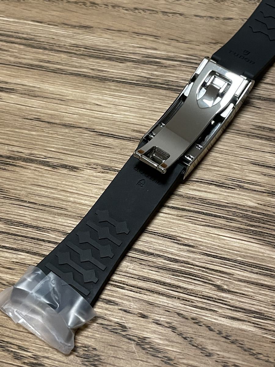 未使用品 定価8 9万円 チューダー TUDOR ブラックベイ54用 未使用品 定価8 9万円 チューダー TUDOR ブラックベイ54用