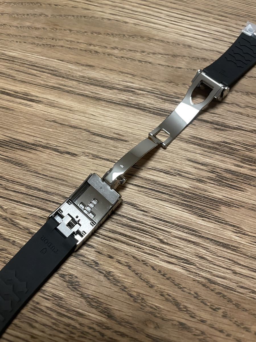 未使用品 定価8 9万円 チューダー TUDOR ブラックベイ54用 未使用品 定価8 9万円 チューダー TUDOR ブラックベイ54用