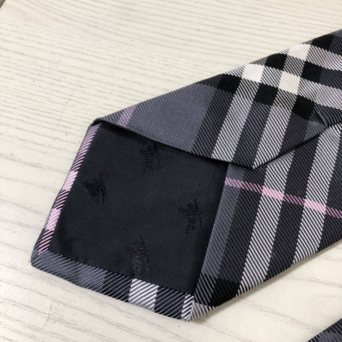 【再値下げ】【新品同様】バーバリーブラックレーベル BURBERRY BLACK LABEL ネクタイ グレー　チェック_画像5