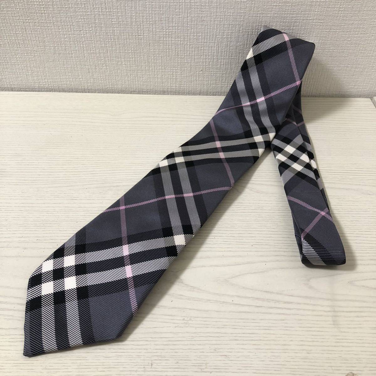 【再値下げ】【新品同様】バーバリーブラックレーベル BURBERRY BLACK LABEL ネクタイ グレー　チェック_画像1