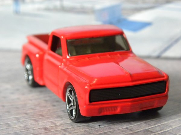 即決☆☆ルース 1969 CUSTOM CHEVY PICKUP TRUCK　ホットウィール Hot Wheels　定形外発送可☆_画像3