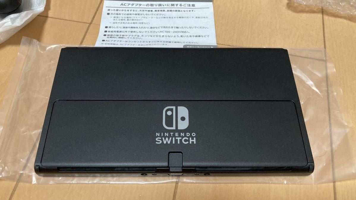 【美品】　任天堂　Switch 有機ELモデル　コントローラ　2個　microSD　LANケーブル　セット　送料無料　Nintendo Proコントローラー_画像6