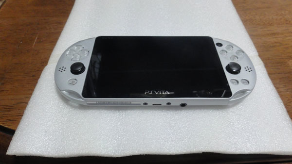 *PSVita PS Vita PCH-2000 ZA25 silver body *