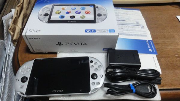 *PSVita PS Vita PCH-2000 ZA25 silver body *