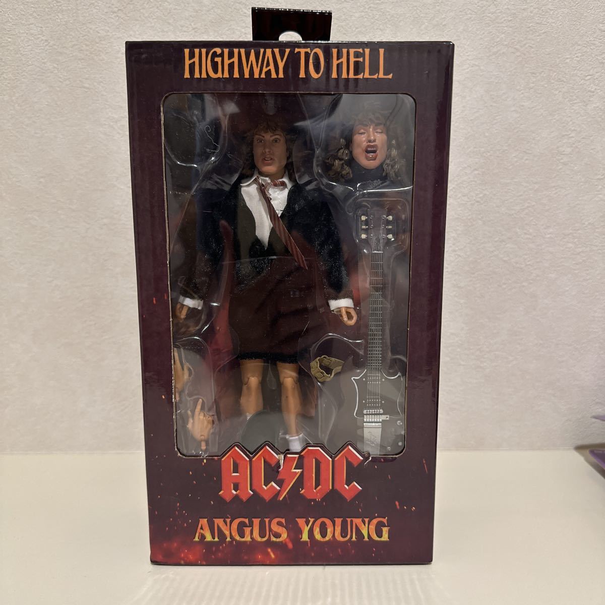 アンガス　ヤング　AC DC フィギュア　ANGUS YOUNG NECA AC/DC ACDC_画像1