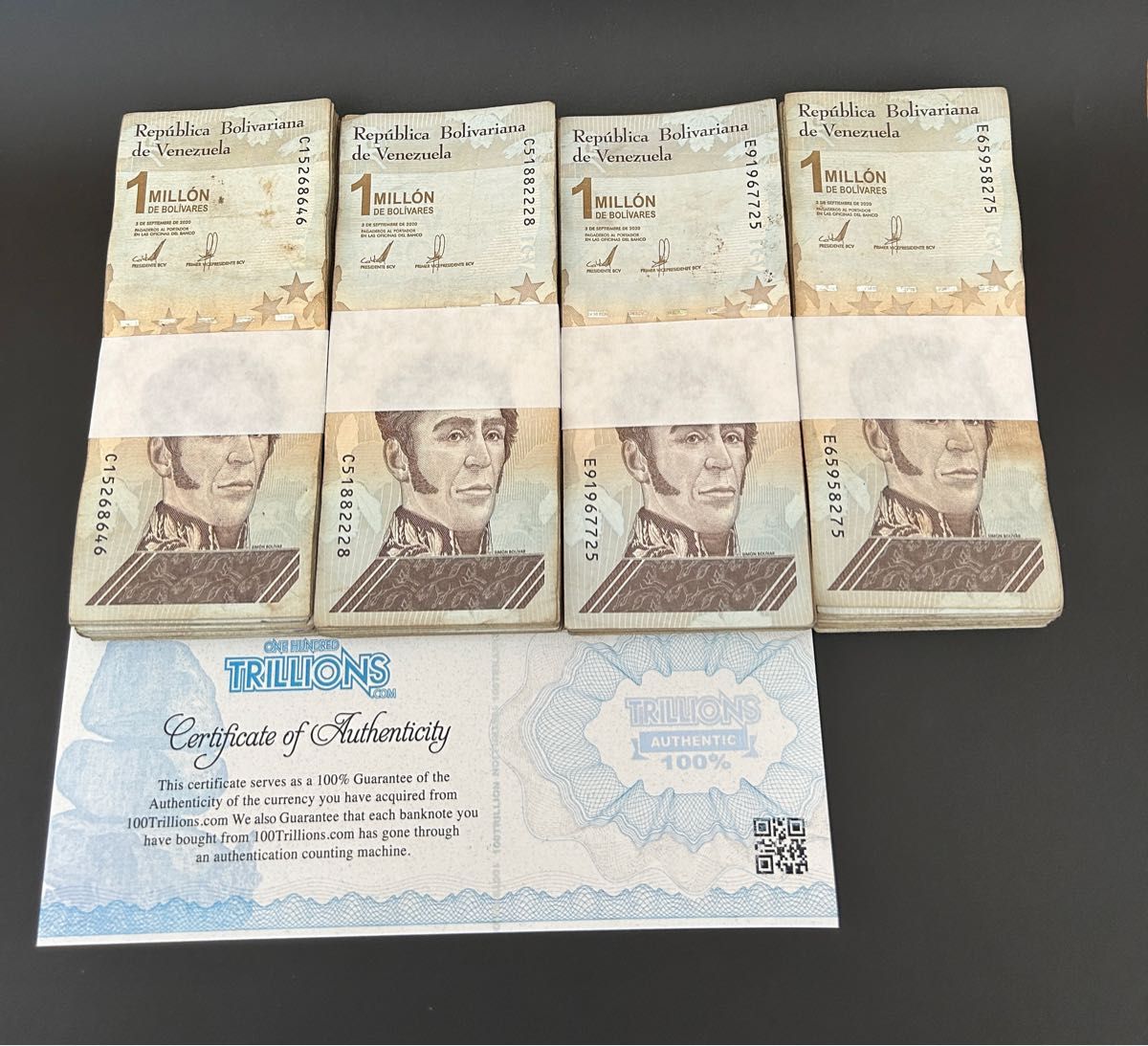 証明書付き】300枚 ベネズエラ 100万ボリバル・ソベラノ 紙幣 ×3-