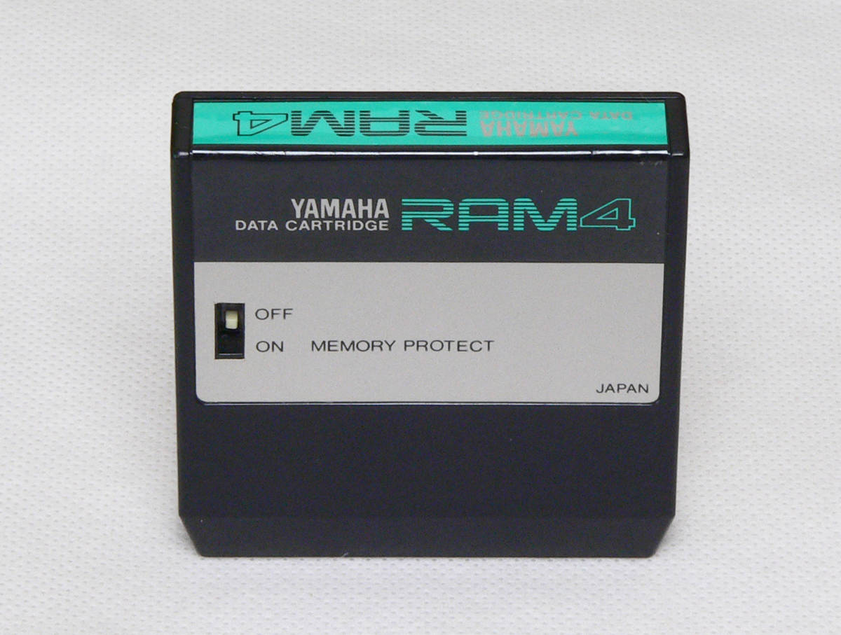 YAMAHA RAM4 RAMカートリッジDX7II / DX7s / TX802 等で音色の保存や 
