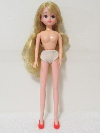 タカラ製　リカちゃん人形　ドリーム10_人形はきれいです。