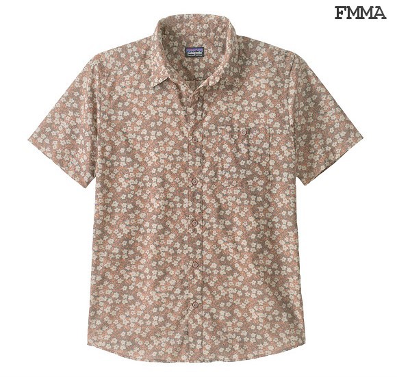 新品同様★Patagonia　パタゴニア　半袖シャツ　メンズＬサイズ　小花柄★Pataloha/アロハシャツお好きな方にも