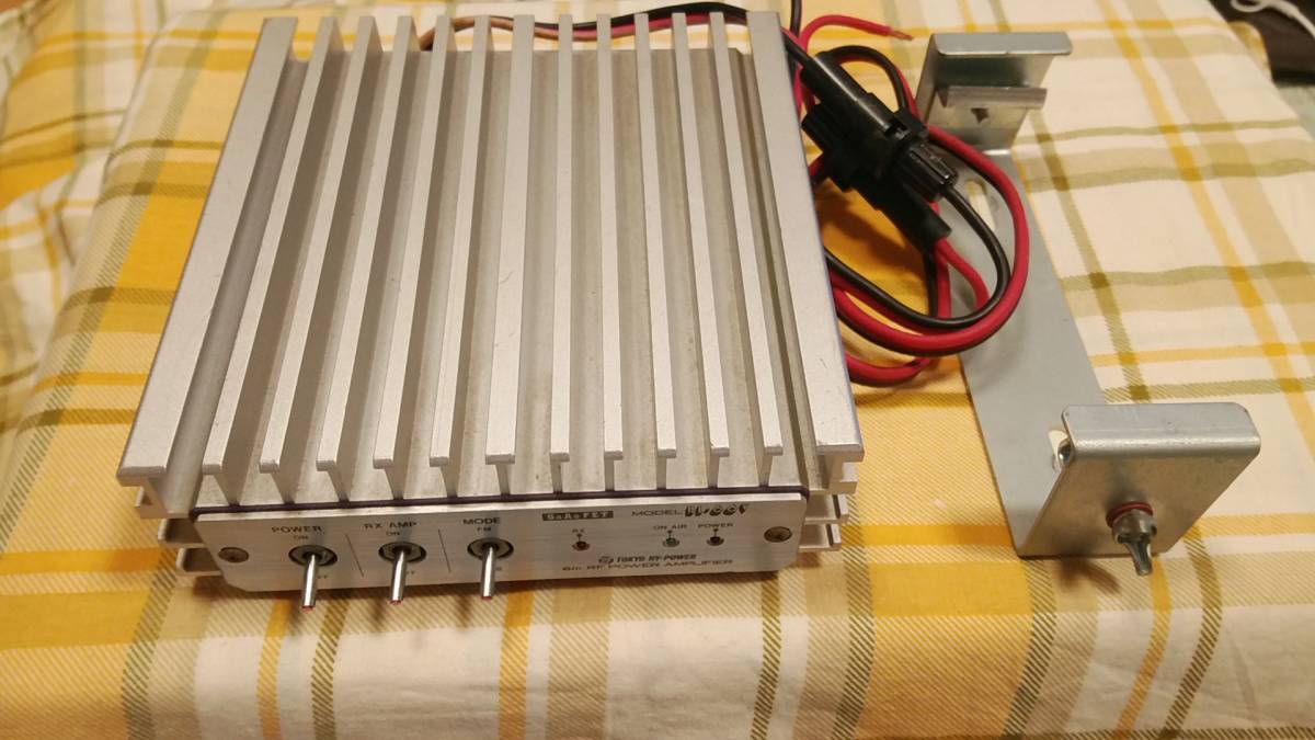 東京ハイパワー / TOKYO HY-POWER 50MHz帯 60W リニアアンプ HL-66V