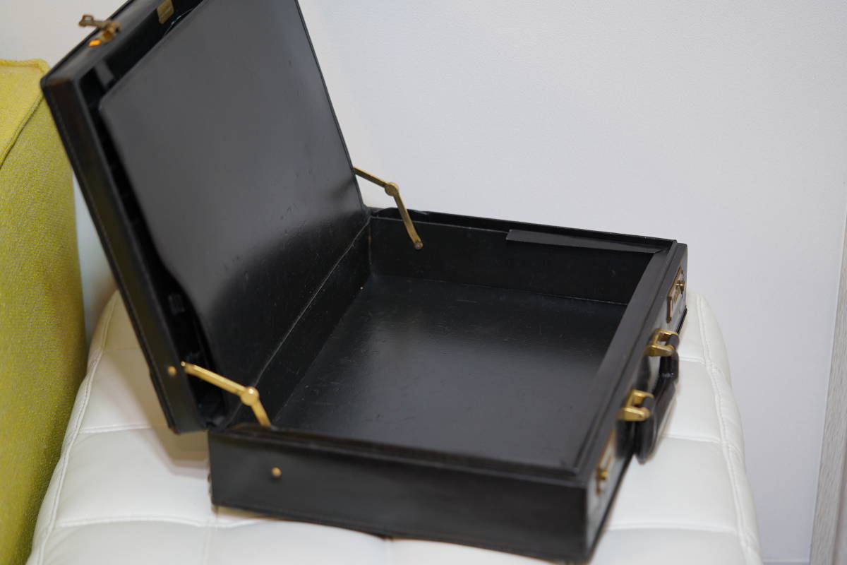 イタリア製 モレスキー (MORESCHI) BAG アタッシュケース 書類 イタリア製 モレスキー (MORESCHI) BAG アタッシュケース 書類