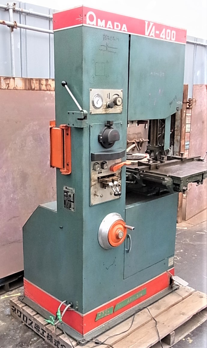 ま AMADA アマダ コンターマシーン VA-400 送り機能付き ま AMADA アマダ コンターマシーン VA-400 送り機能付き