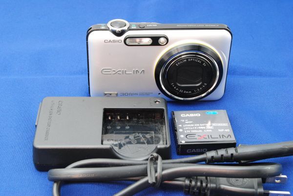 新品級 ★CASIO EXILIM EX-FC100 ホワイト EX-FC100WE ★ 20230704_B001PH5EW6