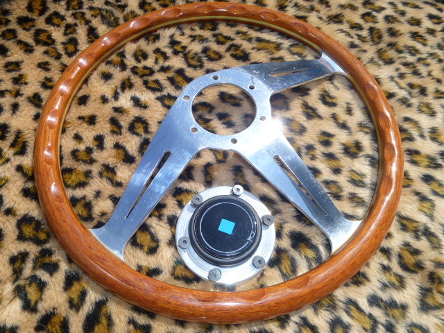 [ beautiful goods! that time thing! immediate bid!] Nardi side spoke Vintage wooden steering wheel steering wheel old car Land Cruiser 60 70 80 40 Jimny 