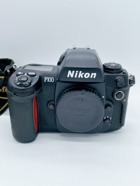 N26525 ニコン Nikon F100 ボディ + MF-29 データバック 一眼レフ