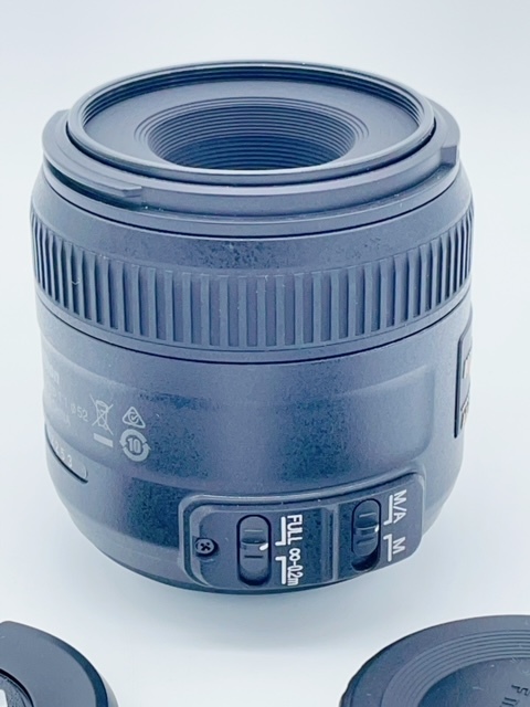 N30783 【ほぼ未使用・美品】 Nikon ニコン AF-S DX NIKKOR 40mm f/2.8G カメラレンズ 箱・取説・レンズフード付_画像5