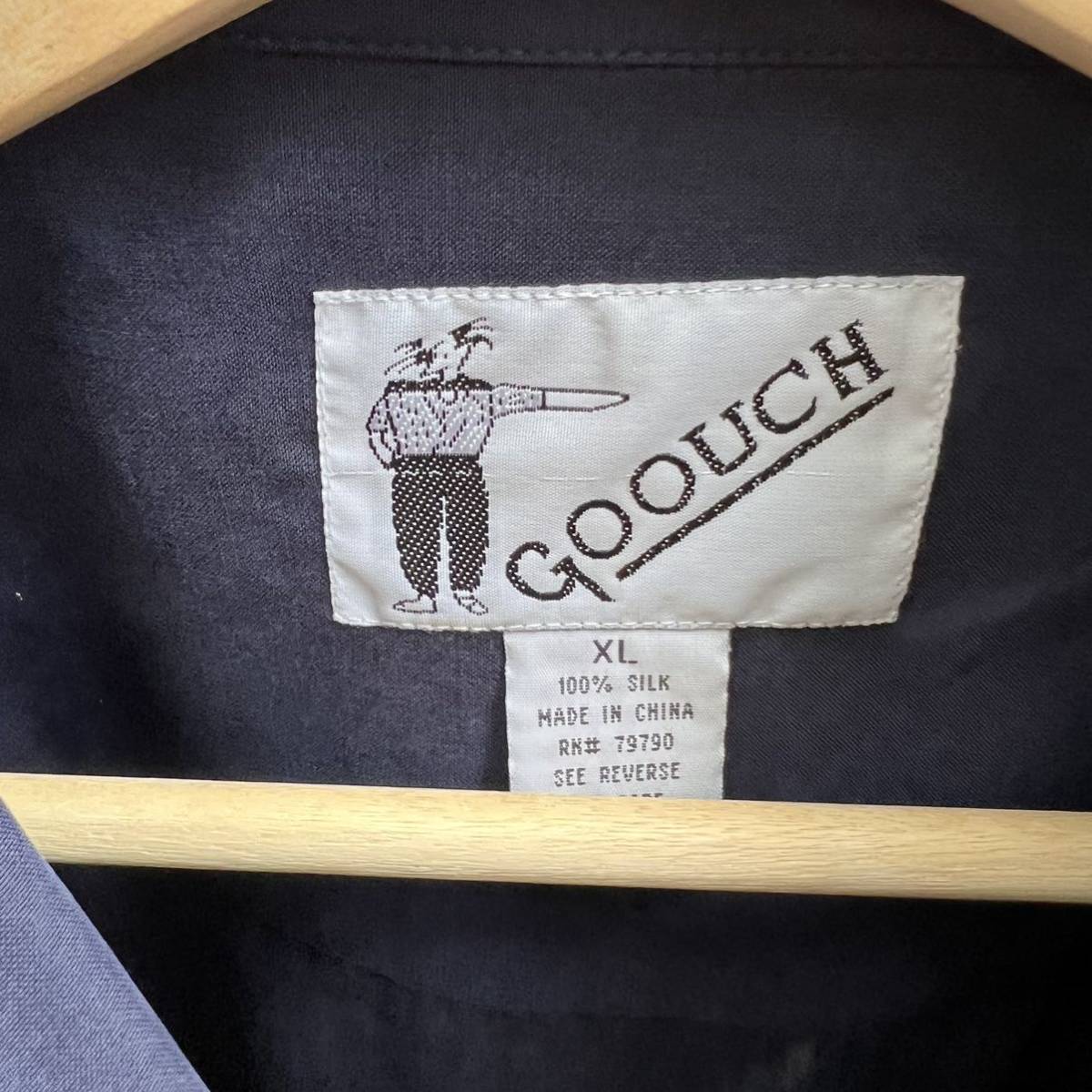 90s USA古着 GOOUCH 刺繍シャツ シルクシャツ デザインシャツ グーチ デッドストック DEAD STOCK アメリカ古着 vintage ヴィンテージ 紺色_画像8