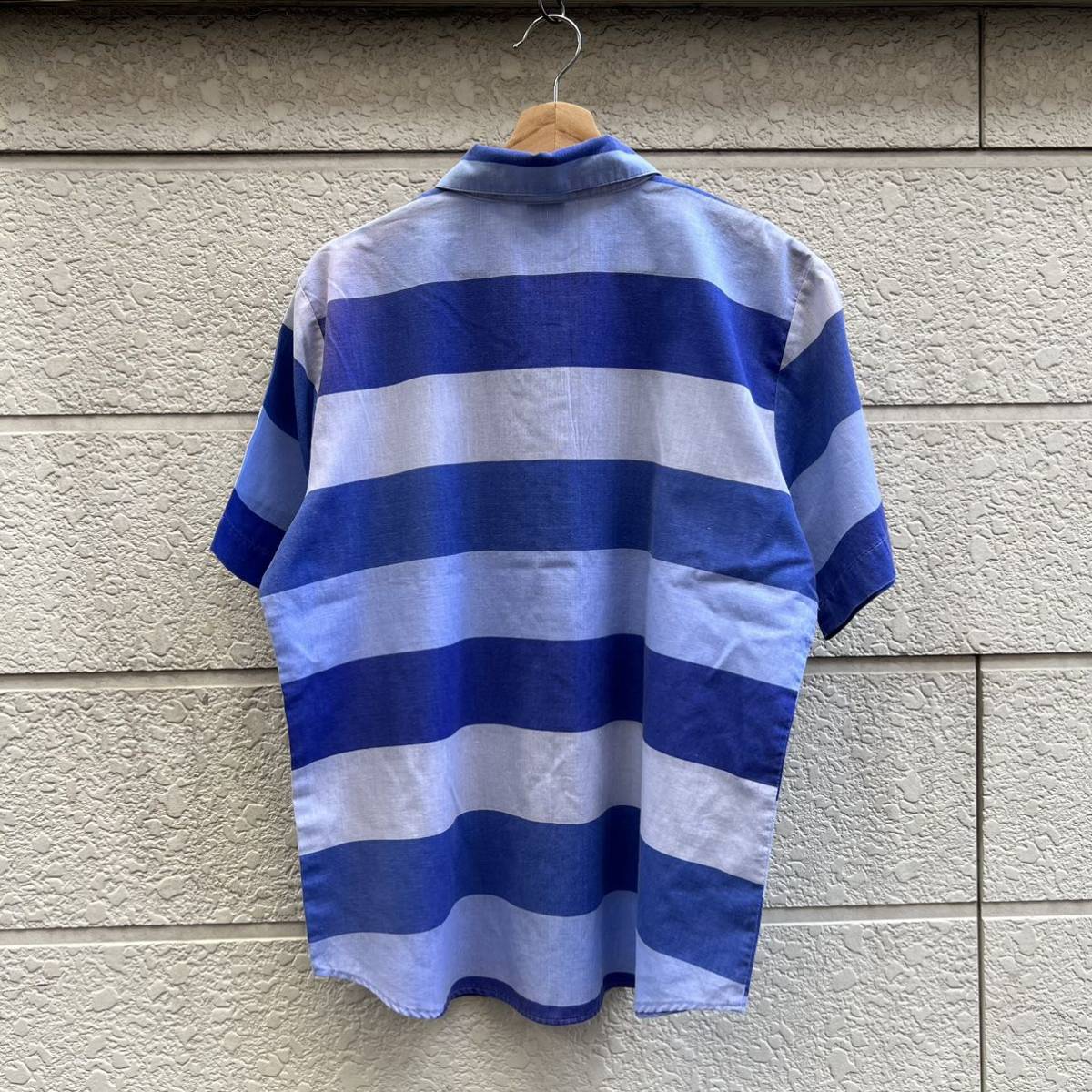 90s USA古着 ボーダー柄 半袖シャツ 総柄シャツ レディース くすみ ブルー 青 tap & co アメリカ古着 vintage ヴィンテージ 半袖ブラウス_画像2