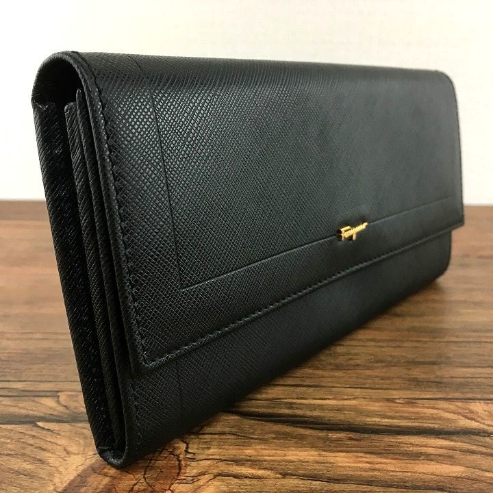 ☆送料無料☆ 極美品 Salvatore Ferragamo 長財布 ブラック ロゴ 箱付き 425_画像3