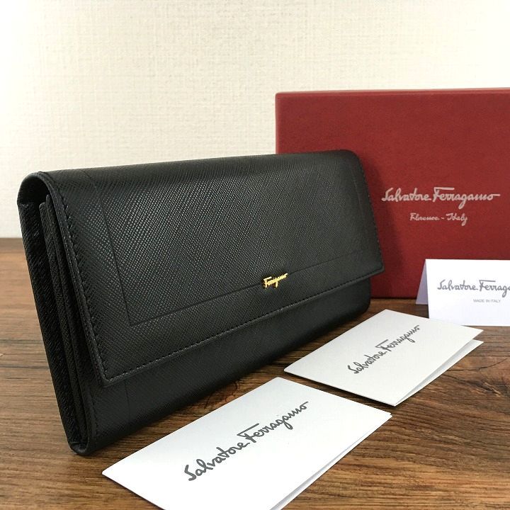 ☆送料無料☆ 極美品 Salvatore Ferragamo 長財布 ブラック ロゴ 箱付き 425_画像1