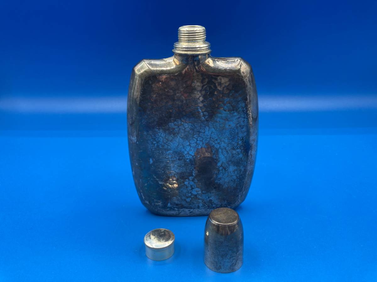 [used box none storage goods ] silver product * Vintage hip flask * size 95mm×18mm× height 155mm * weight 174.0g