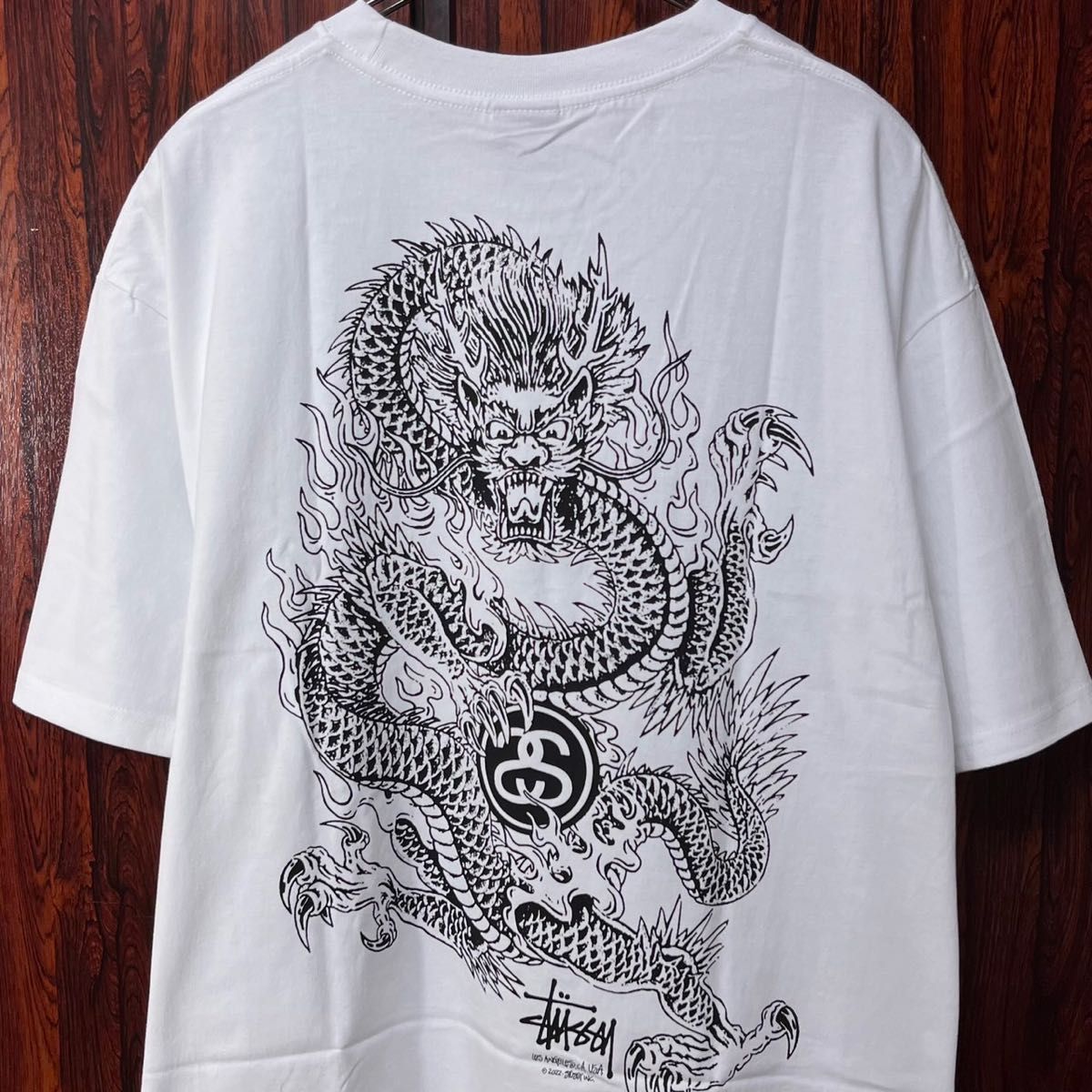 【新品】ステューシー 両面プリント ドラゴン Tシャツ L 白