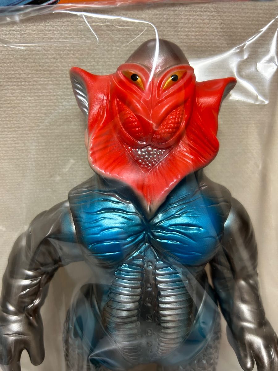 ブルマァクの怪獣シリーズ メフィラス星人(ハワイカラー ブルマァクの怪獣シリーズ メフィラス星人(ハワイカラー