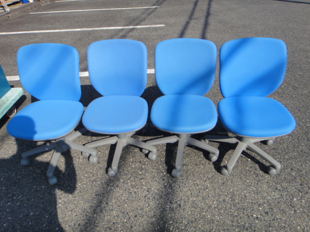 今季一番 ○USED中古 引取限定 ライオン ビジネスチェアー 4個まとめて