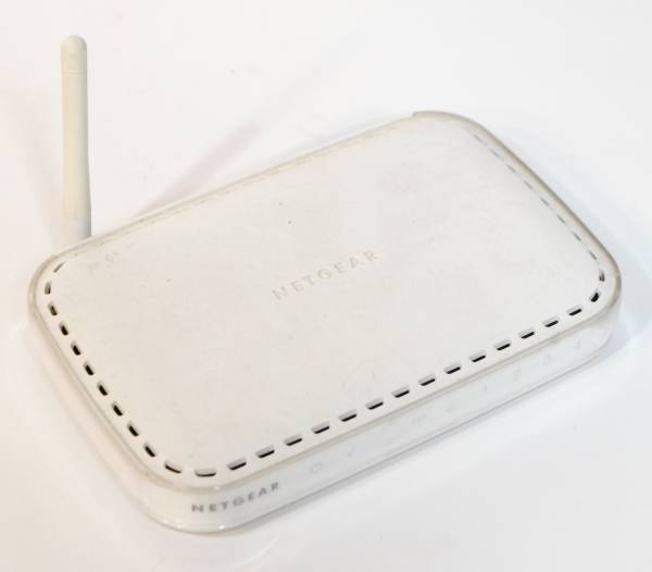 JUNK ■NETGEAR■ 無線ルーター WGR614D 54Mbps_画像1