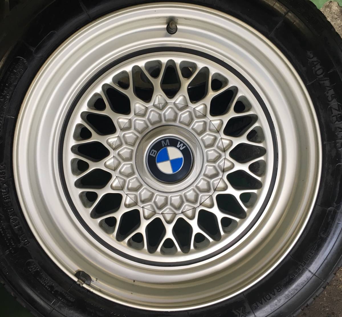 【超希少】 BMW ホイール 535iスポーツ MICHELIN TRX 240/45ZR415　(352)_画像5