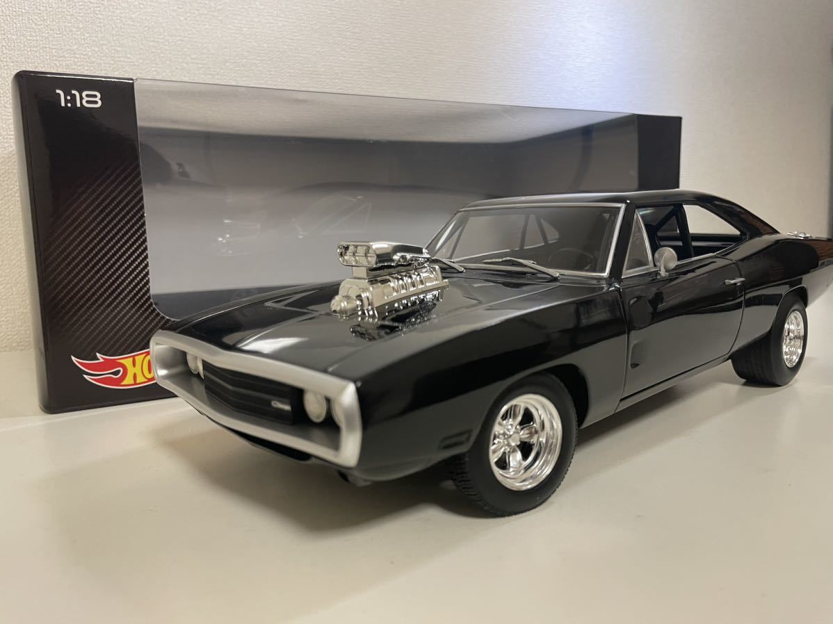 Yahoo!オークション - ホットウィール ダッジ・チャージャー 1970 1:18