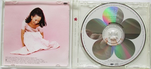 CD. beauty * and * is - moni -/ Yoshida beautiful peace.e pick Sony.ESCB-1710. regular price *2800 jpy. obi attaching.