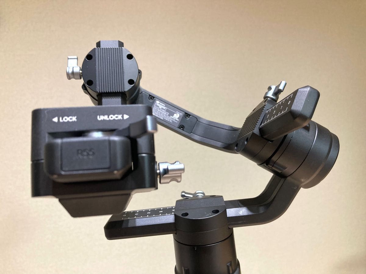 美品 DJI RONIN S エッセンシャル キット スタビライザー 3軸ジンバル