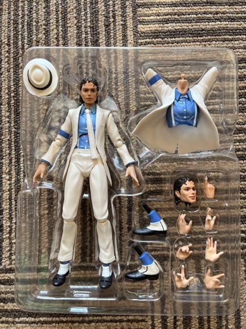 S.H.フィギュアーツ マイケルジャクソン 中古品【オマケで未使用