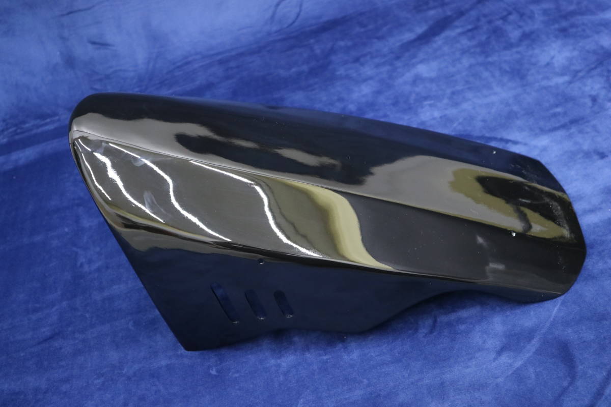 小型　アンダーカウル　黒　ステー付/ブラックABS樹脂製 塗装済み フロント 外装 ダクト アンダーカバー 汎用NS-1ダックスDAX_画像3