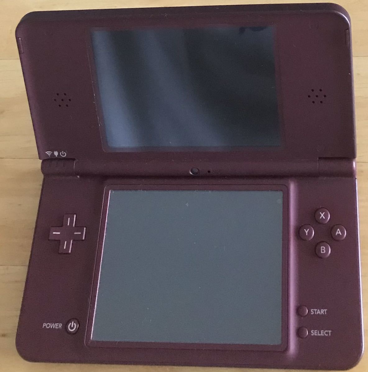 動作確認済】Nintendo DSI LL 任天堂 ニンテンドー ワインレッド 商品