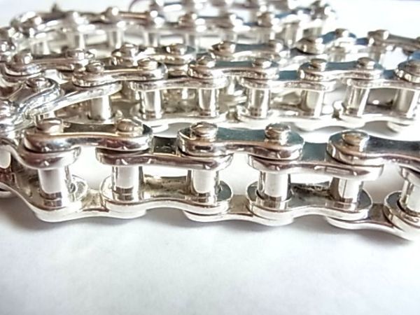 素敵でユニークな ベルサーニVERSANIウォレットチェーン バイク