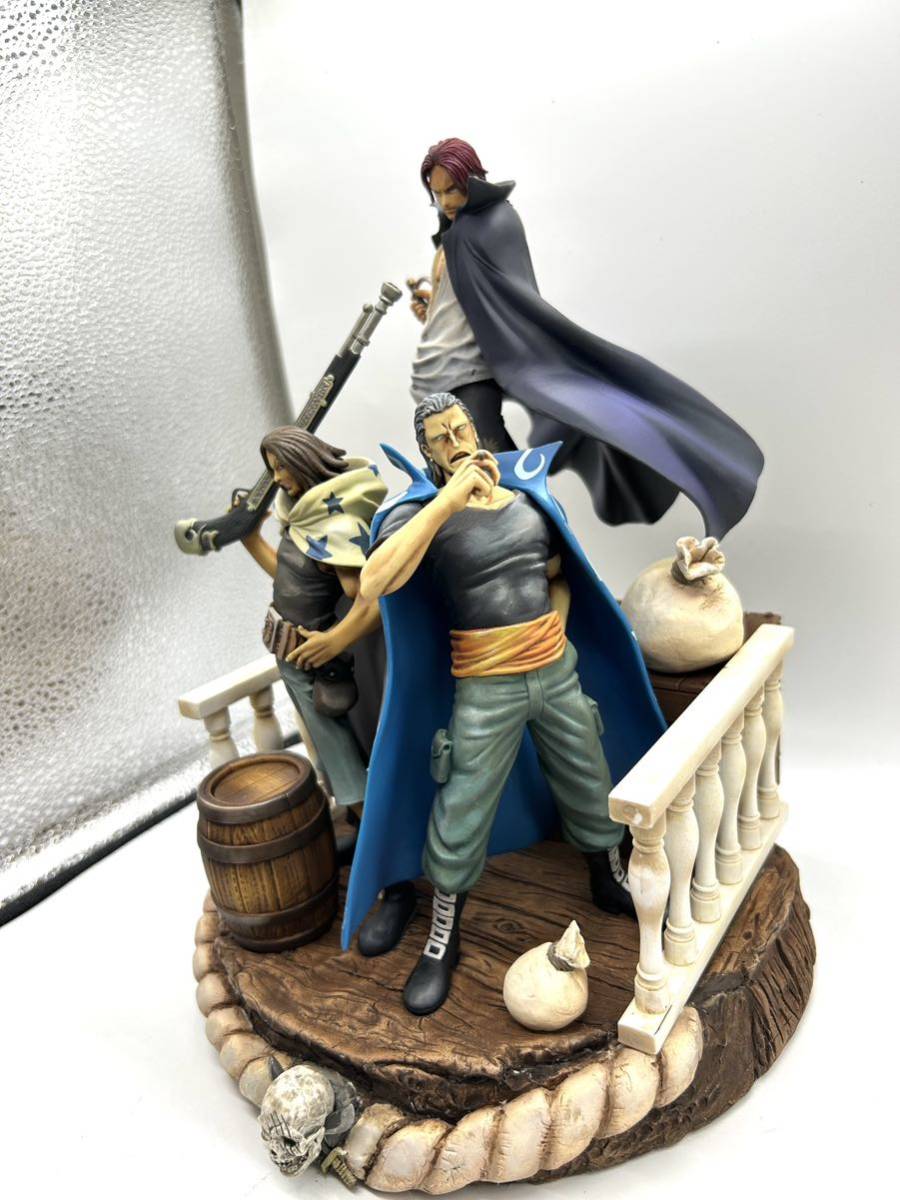 シャンクス ベックマン ヤソップ フィギュア フィギュアーツ シャンクス ベックマン ヤソップ フィギュア フィギュアーツ