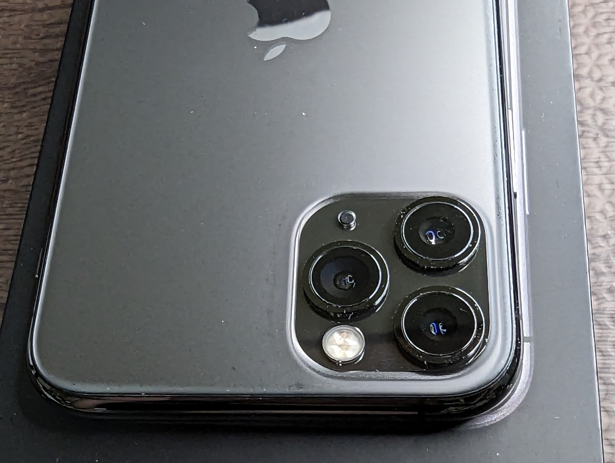 美品 SIMフリー iPhone 11 pro 256GB スペースグレー バッテリー新品
