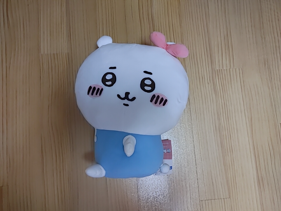○送料無料/美品/特大サイズぬいぐるみ/ちいかわ × サンリオ