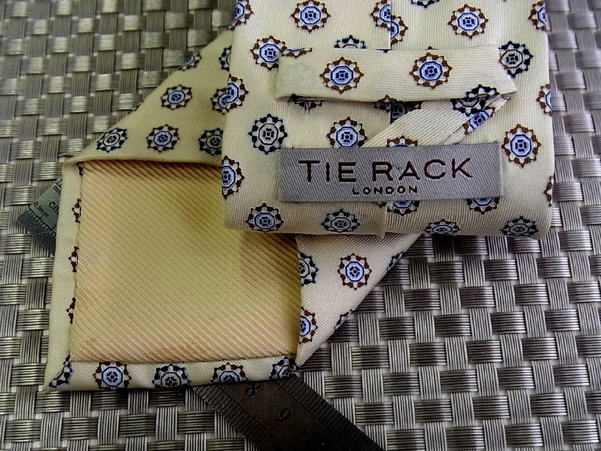 ♪31658D♪状態並品【花 デザイン 柄】タイラック【Tie Rack】ネクタイ_画像2